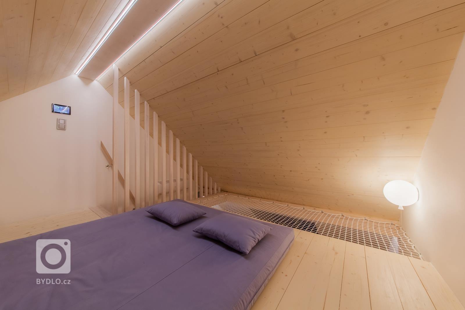 Chytrý apartmán U Venuše - ChuaveTM&nbsp;je netradičně pojatý show-room, k jehož vytvoření nás přivedly zkušenosti z realizací desítek projektů inteligentního…