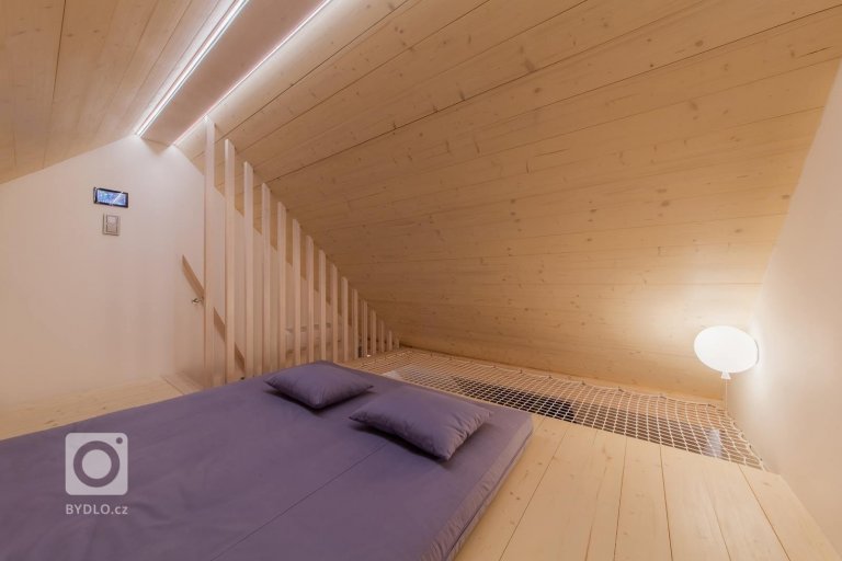 add picture to album