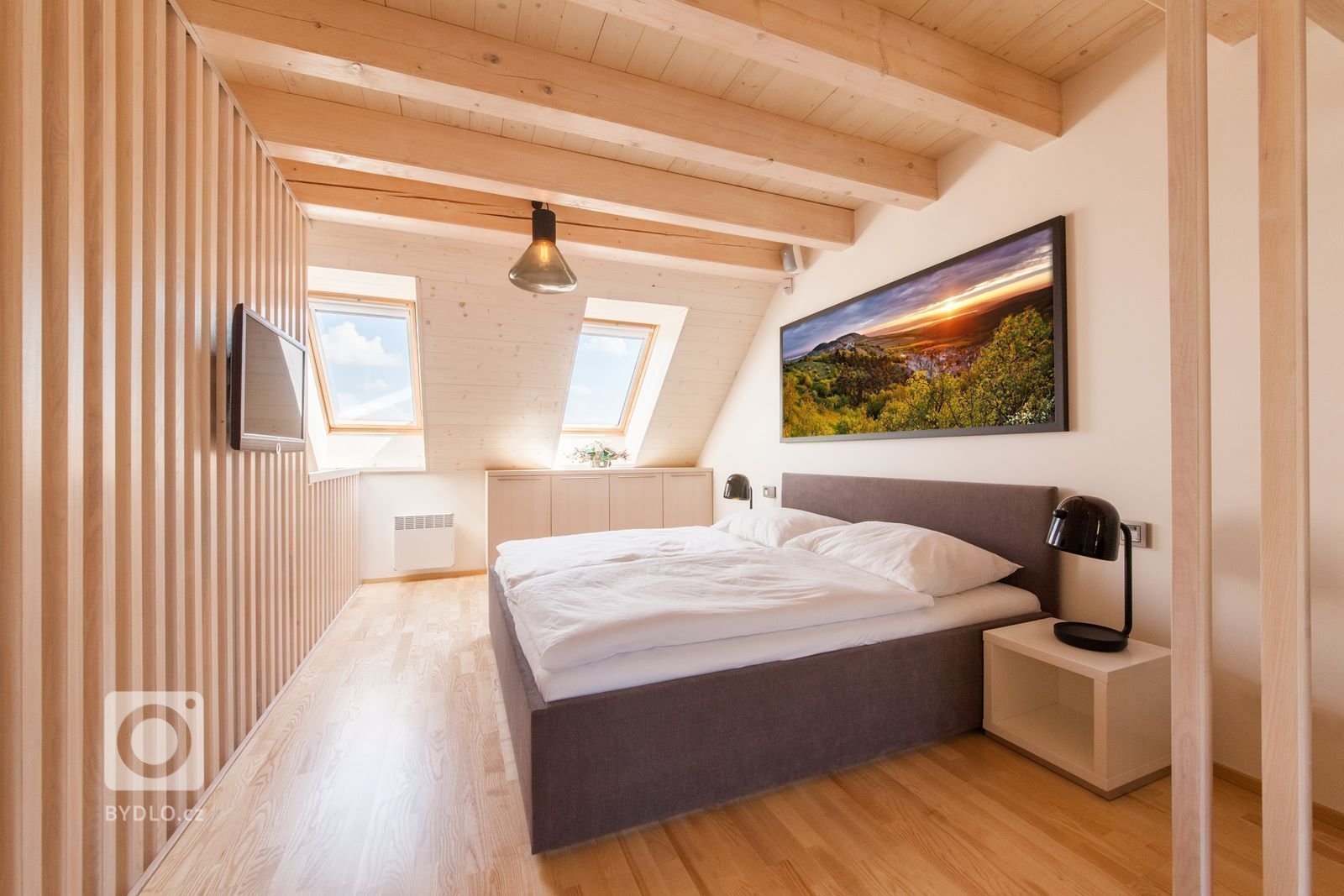 Chytrý apartmán U Venuše - ChuaveTM&nbsp;je netradičně pojatý show-room, k jehož vytvoření nás přivedly zkušenosti z realizací desítek projektů inteligentního…