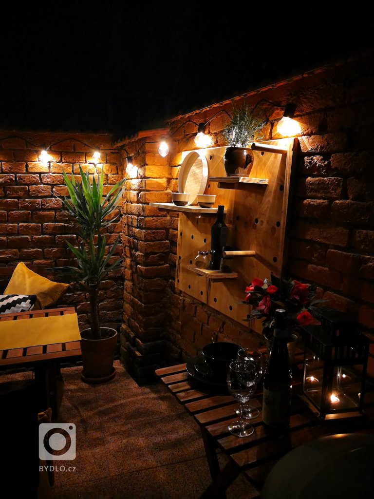 add picture to album