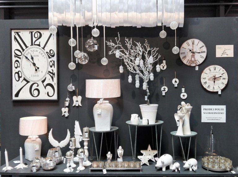 Vánoční ozdoby, které nás za pár dnů budou vítat na každém kroku.