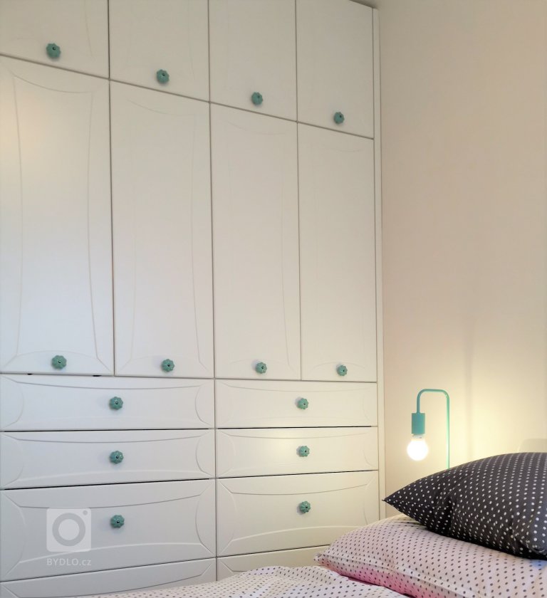 add picture to album