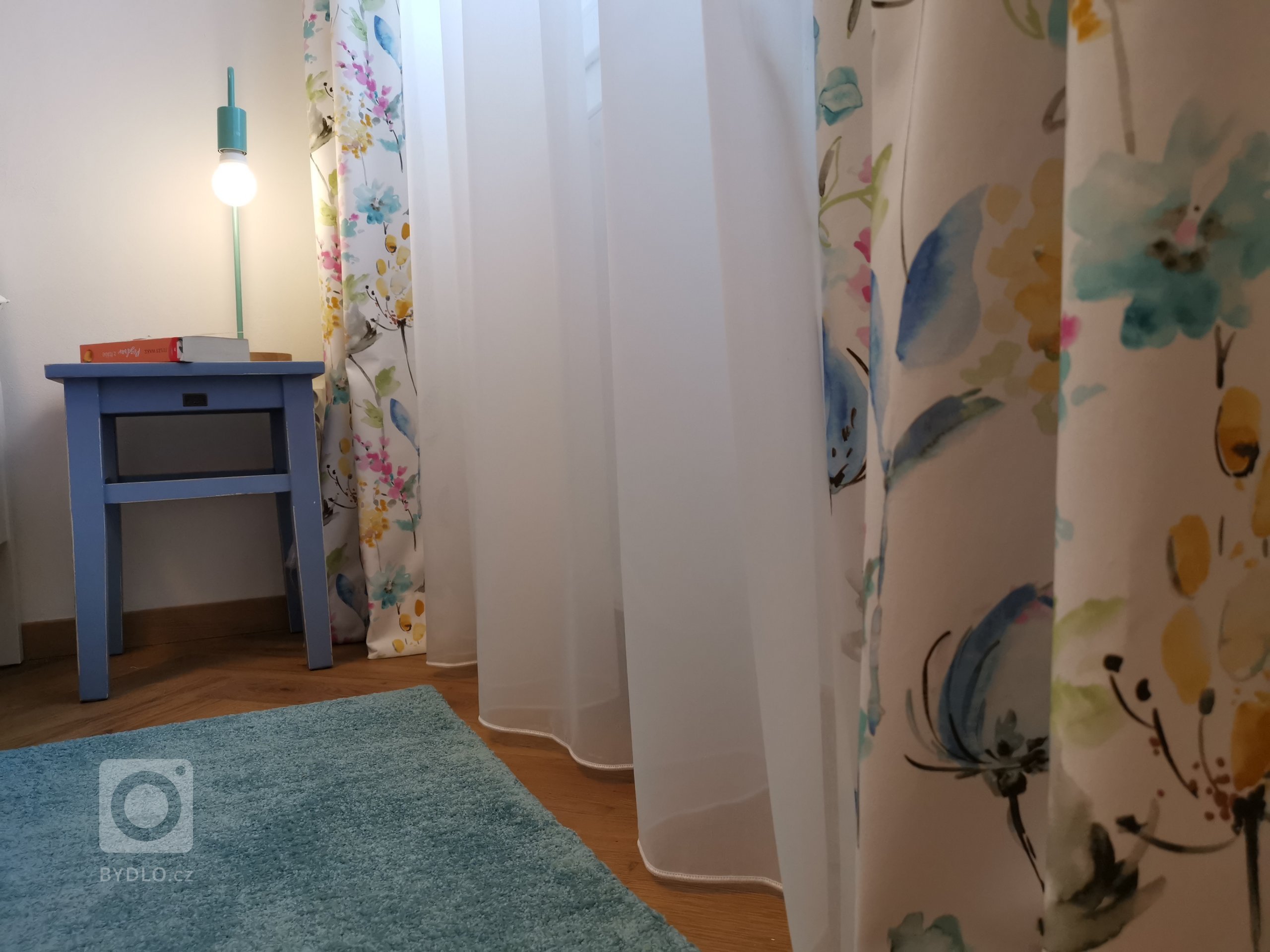 Proměna panelového bytu na byt romantický s nádechem&nbsp;starých časů jsem navrhovala pro elegantní dámu a milovnici dobré kávy&nbsp;Kompletní rekonstrukce…