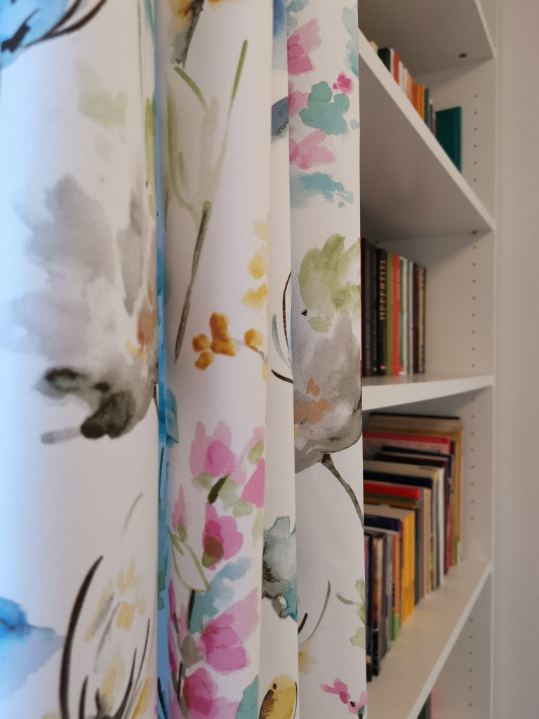 Proměna panelového bytu na byt romantický s nádechem&nbsp;starých časů jsem navrhovala pro elegantní dámu a milovnici dobré kávy&nbsp;Kompletní rekonstrukce…