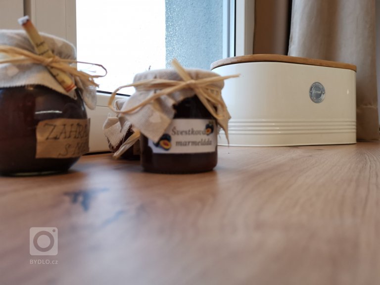 add picture to album