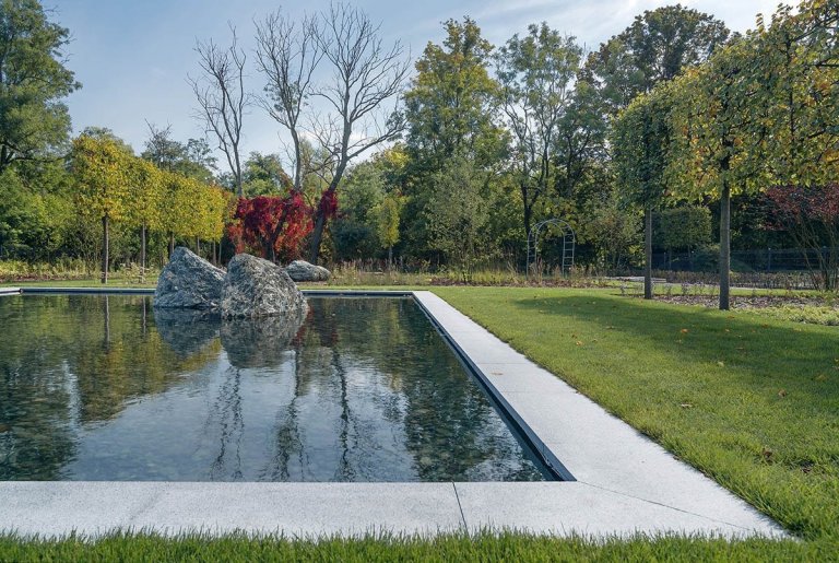 Bydlení se zahradním jezírkem