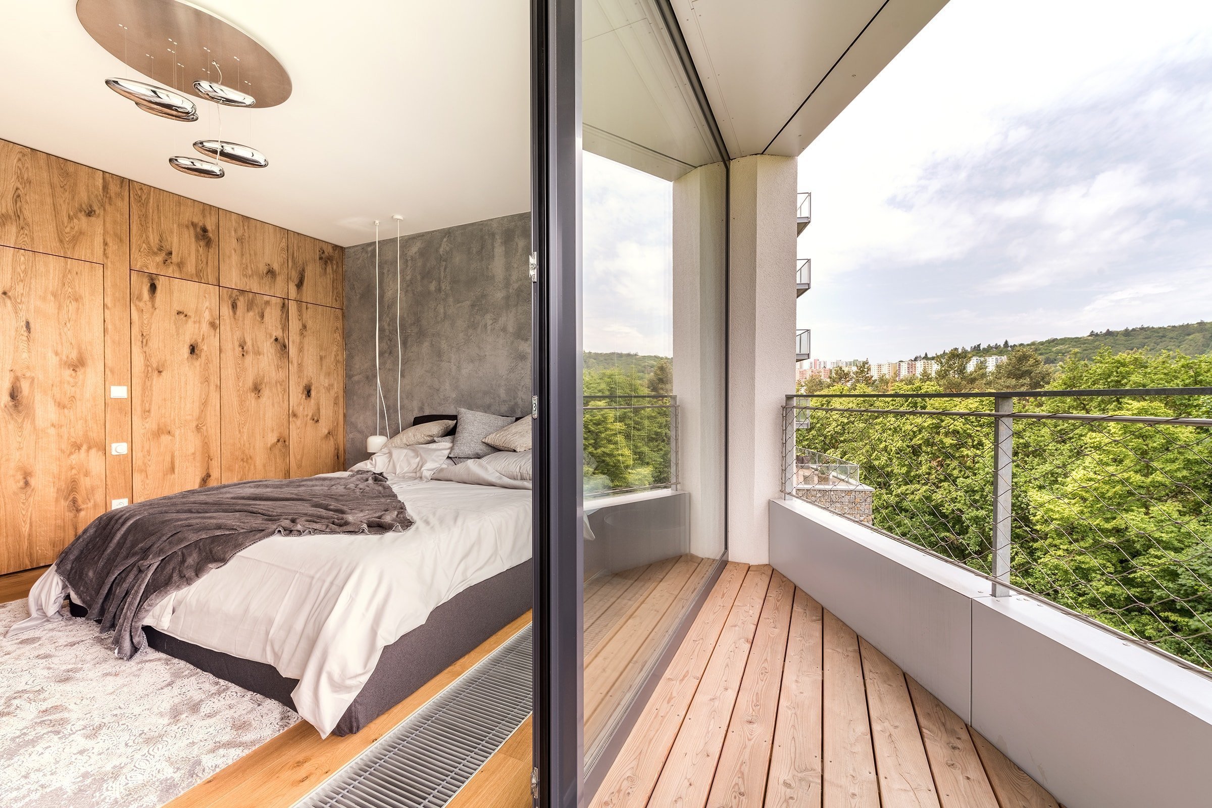 Nebojte se barev v interiéru