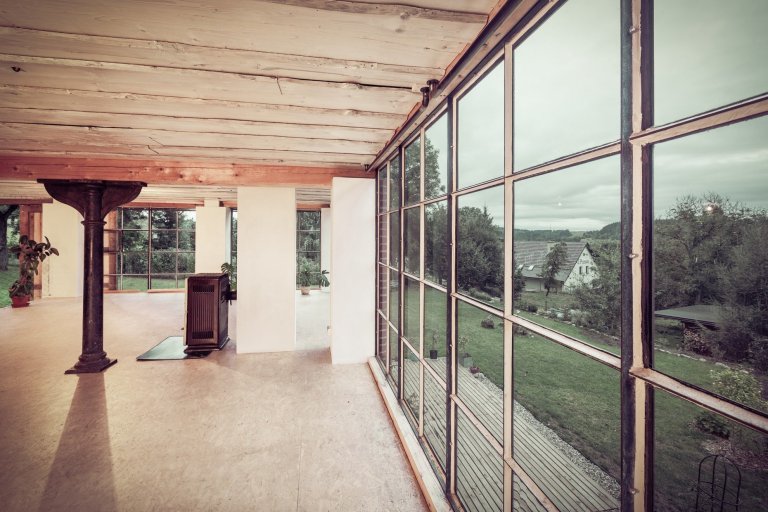 Vdechli staré stodole nový život