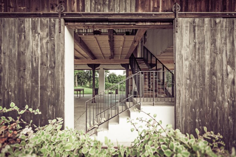 Vdechli staré stodole nový život