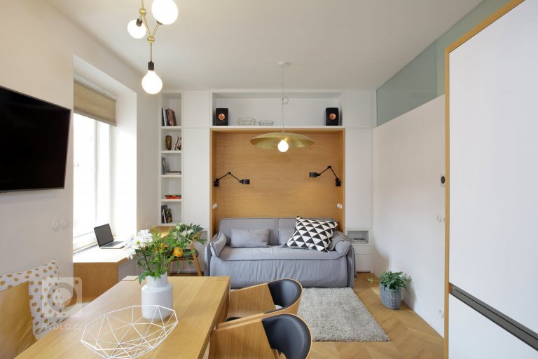 add picture to album