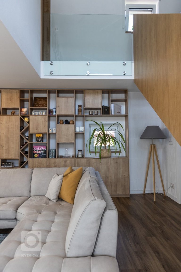 add picture to album