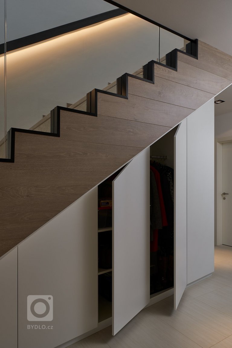 add picture to album