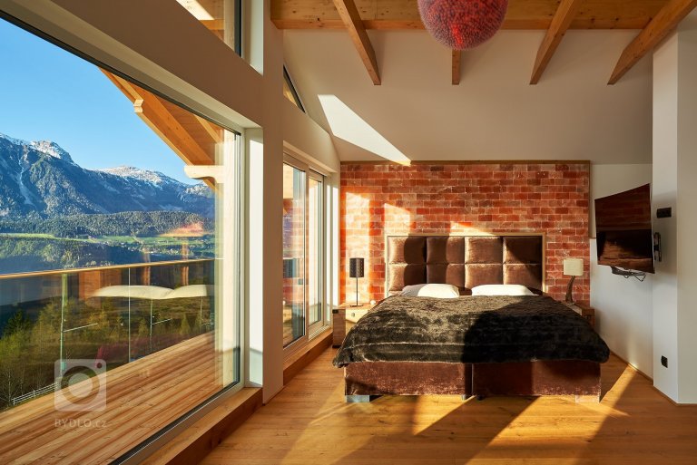 add picture to album