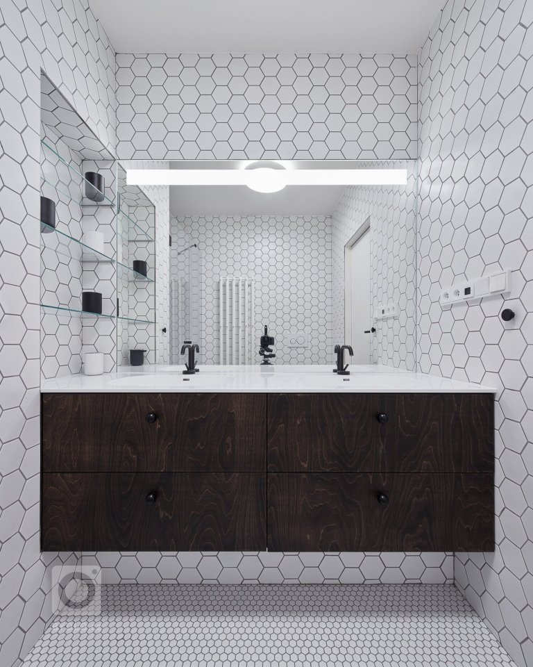 add picture to album