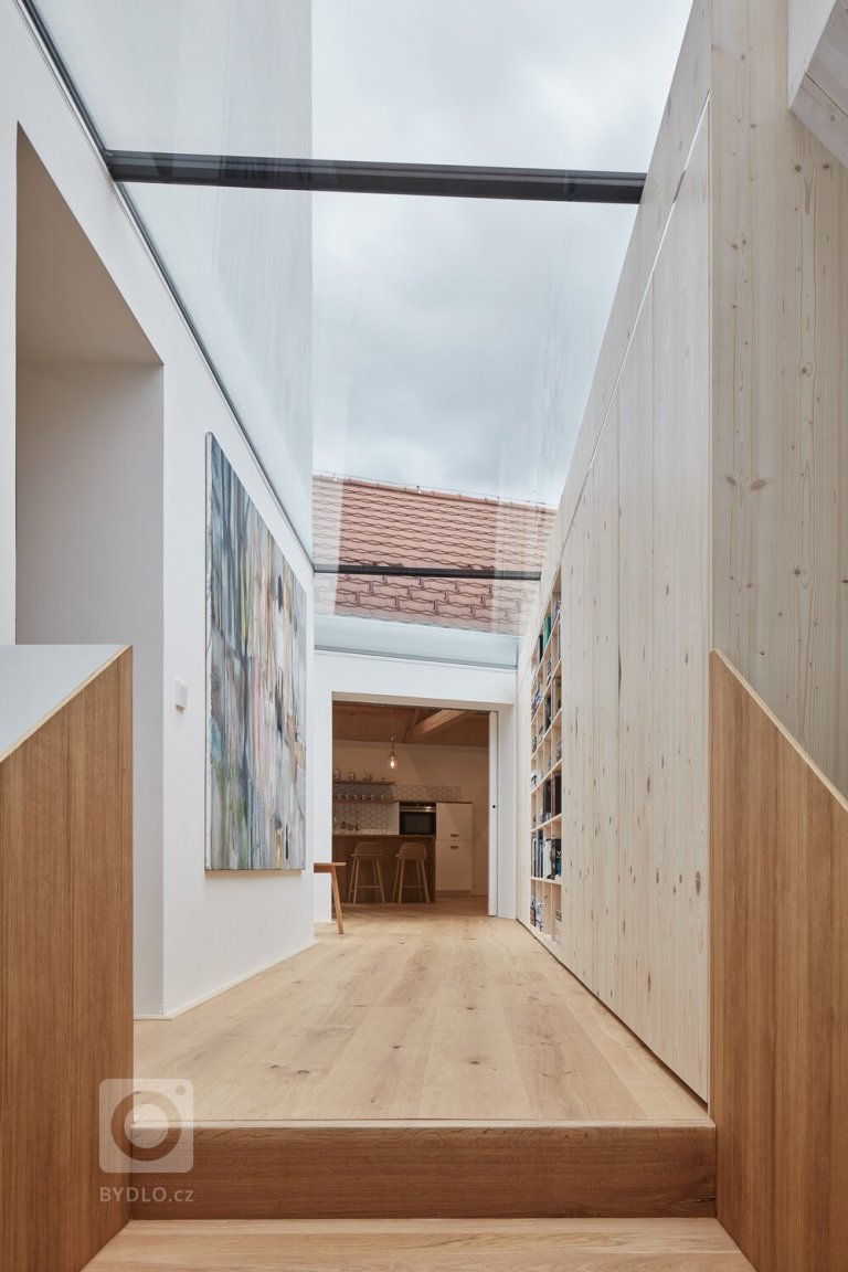 add picture to album