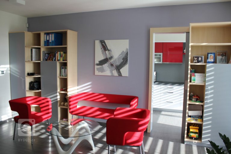 add picture to album