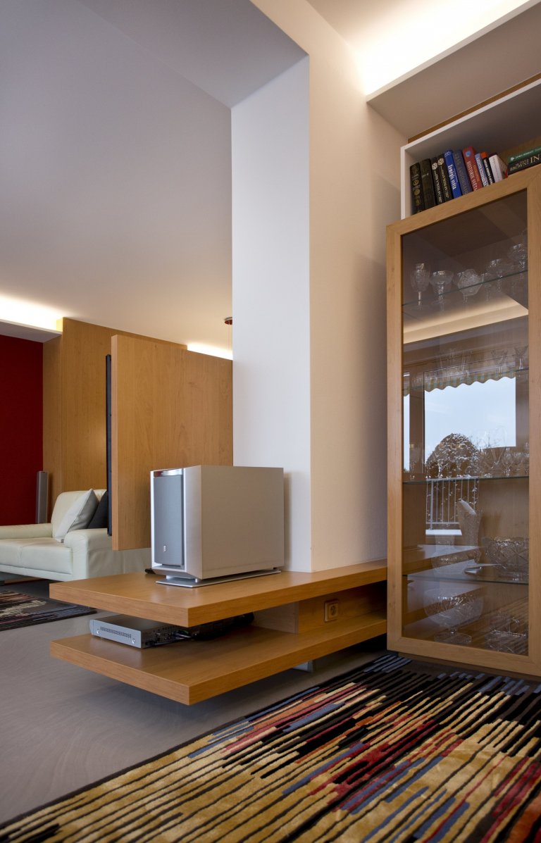 Když děti vylétnou z hnízda je čas na změnu, aneb &bdquo;kdy když ne teď&ldquo;. Tak bychom mohli charakterizovat radikální proměnu velkého obytného prostoru v…