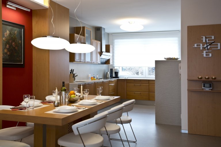 Když děti vylétnou z hnízda je čas na změnu, aneb &bdquo;kdy když ne teď&ldquo;. Tak bychom mohli charakterizovat radikální proměnu velkého obytného prostoru v…