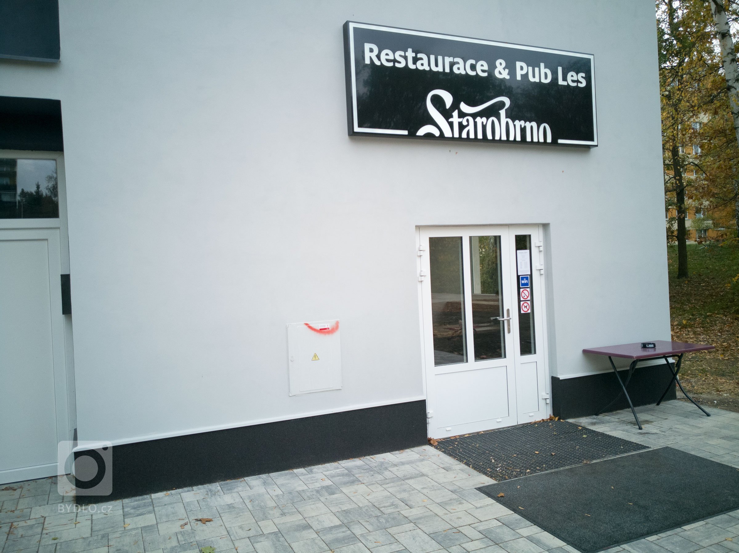 Vchod do restaurace