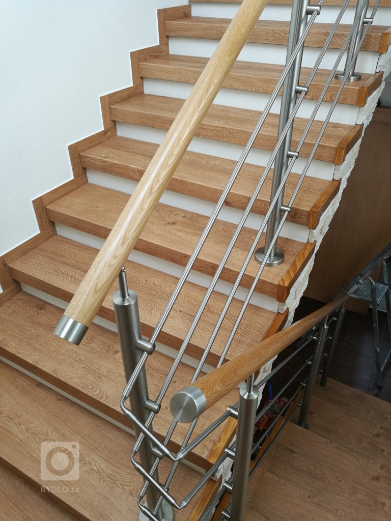 add picture to album