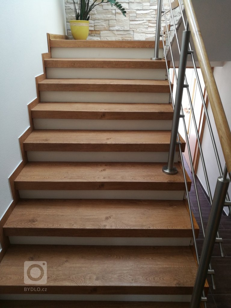 add picture to album