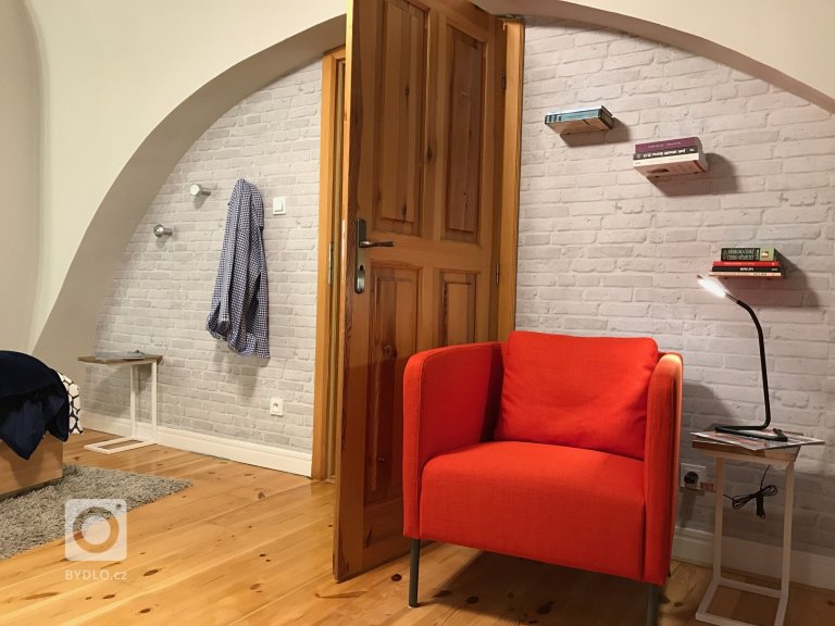 add picture to album