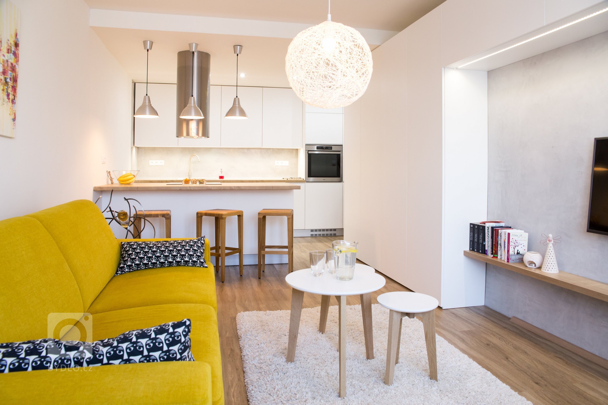 Investorka Hanka z&nbsp;Nového Jičína toužila po přeměně bytu 2+kk s&nbsp;původní dispozicí v&nbsp;panelovém domě ve fungující, vzdušný a moderní prostor.…