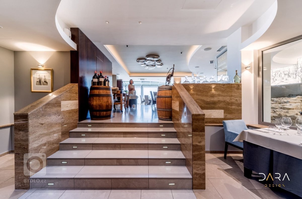 Dodávka mozaiek, obkladů a dlažeb v prestižní&nbsp;restauraci v Brně.&nbsp;
