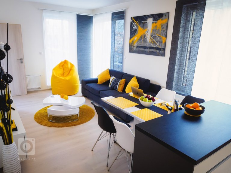 add picture to album