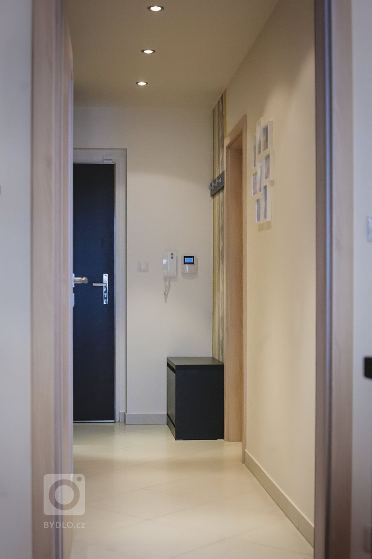 add picture to album