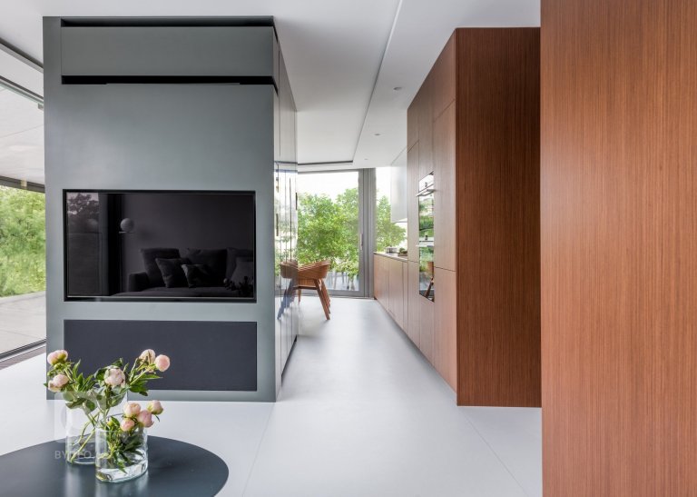 add picture to album