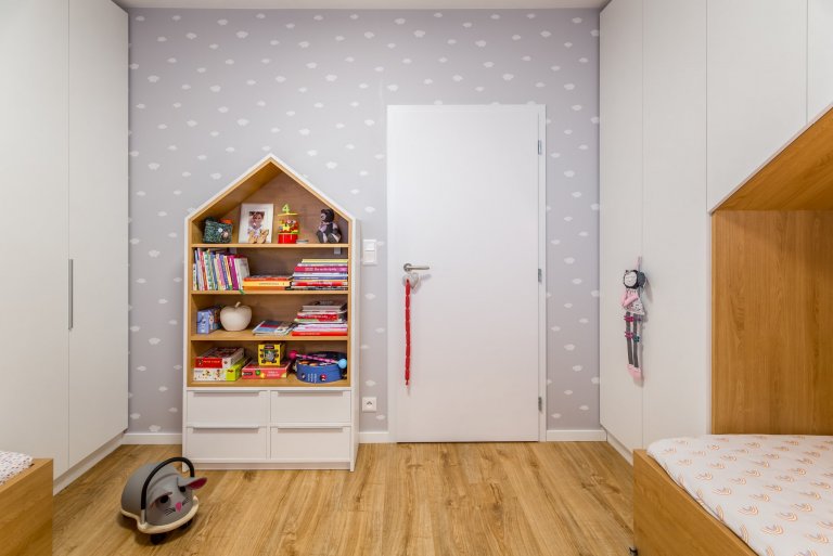 Kompletná rekonštrukcia panelového bytu v Petržalke&nbsp;????
Nahliadnite do našej realizácie interiéru, kde sme výraznou zmenou dispozície dosiahli kvalitu…