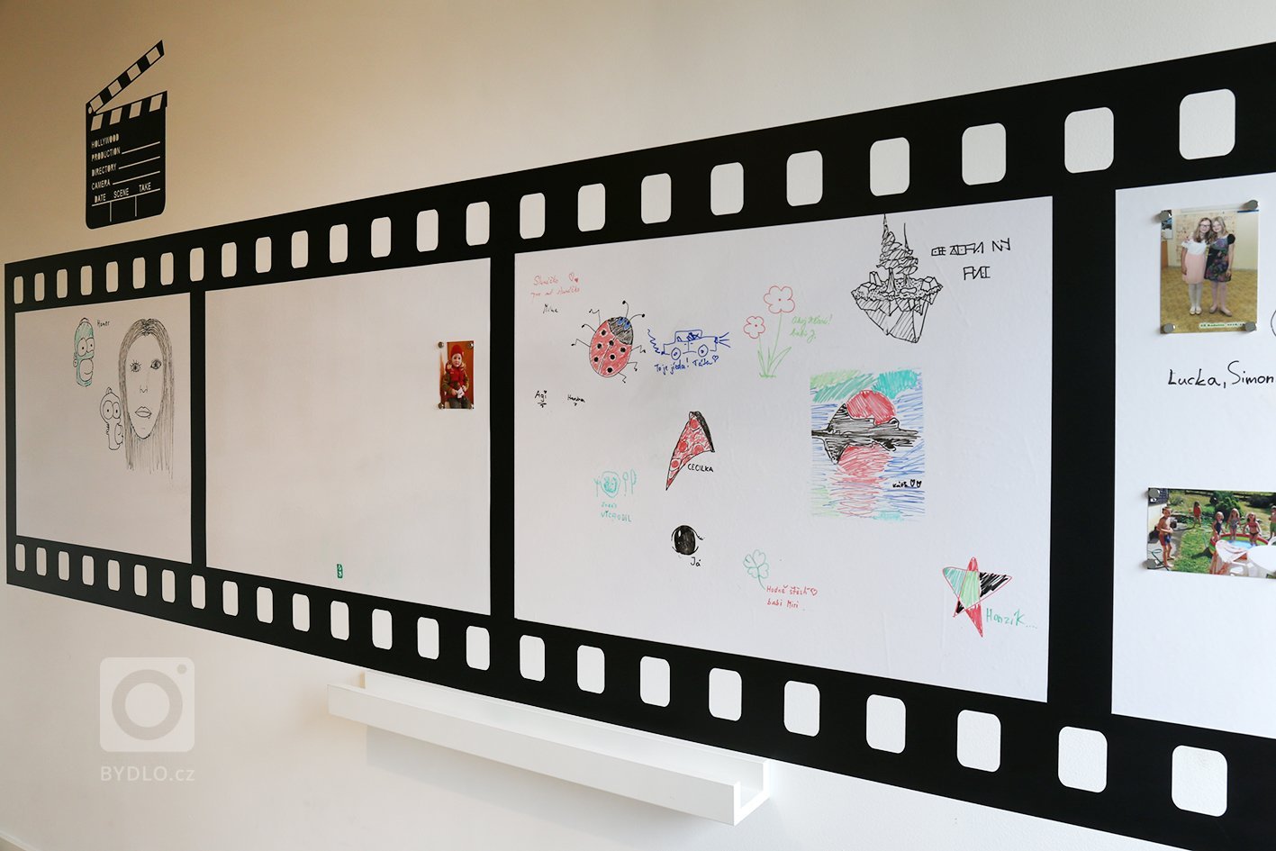 FILM A HARRY POTTER

Renovace pokoje pro 11 letou začínající herečku, milovnici Harryho Pottera.

Požadavkem bylo vyřešit dostatek úložných prostor, větší…