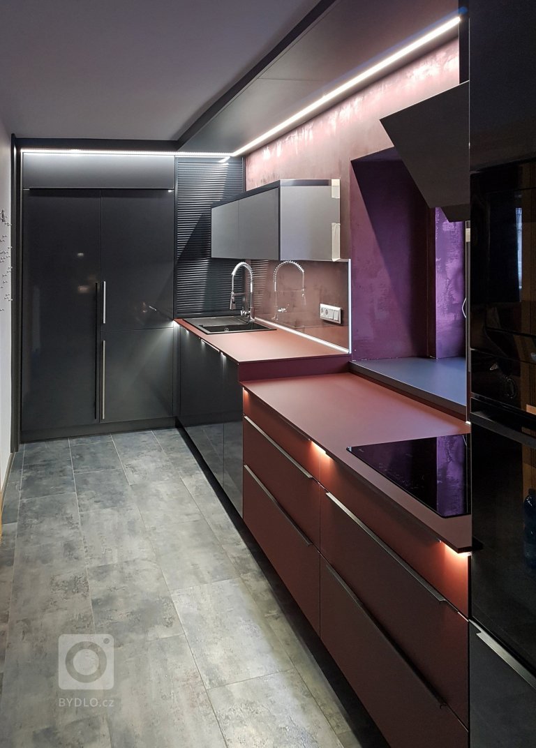 add picture to album