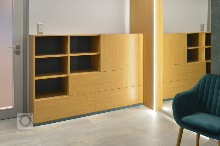 add picture to album