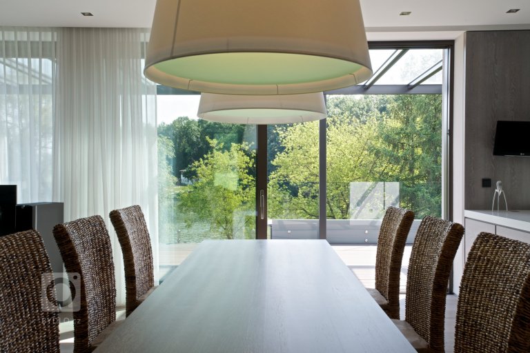 add picture to album