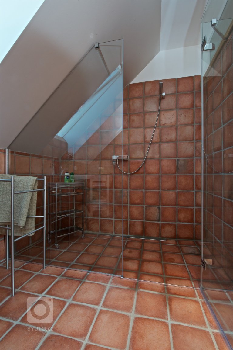 add picture to album