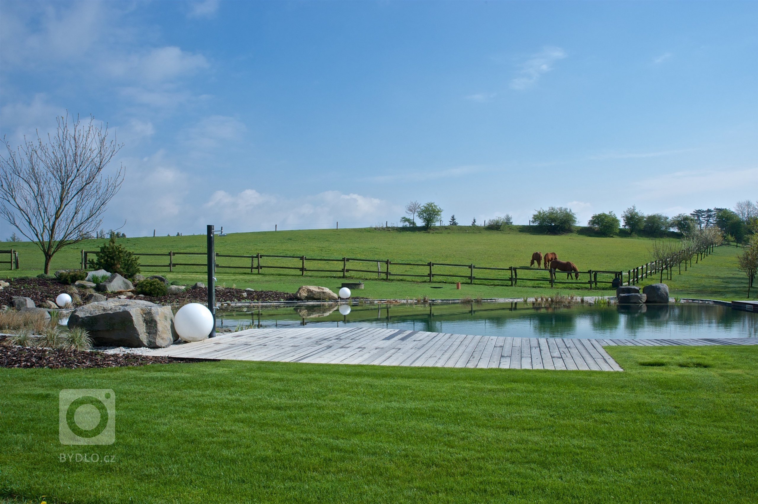 Historie tohoto statku u Písku sahá hluboko do minulosti a je nádherným příkladem, jak lze pečovat o rodinnou tradici.&nbsp;Dnes už byste neuvěřili, že tohle…