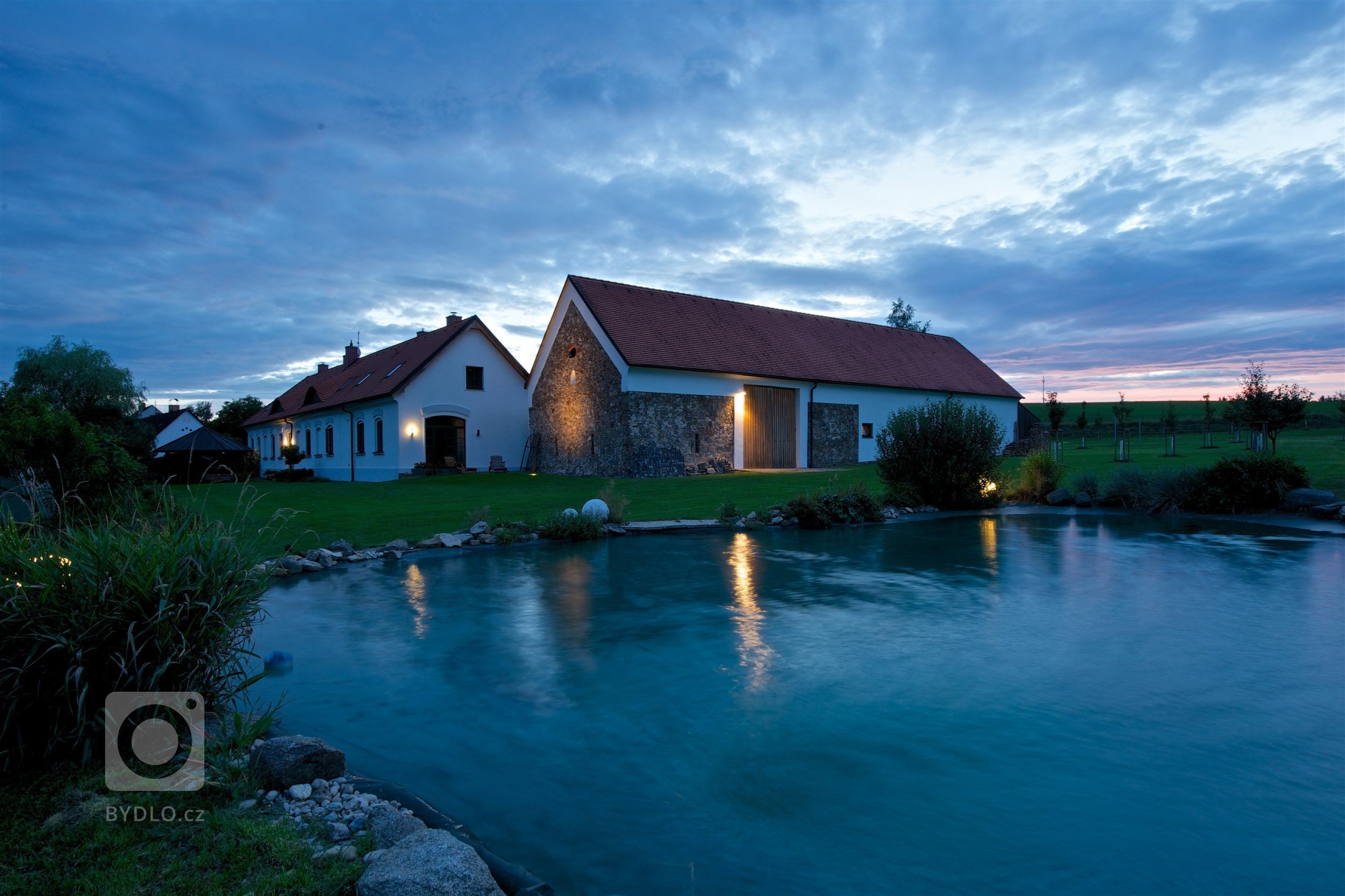 Historie tohoto statku u Písku sahá hluboko do minulosti a je nádherným příkladem, jak lze pečovat o rodinnou tradici.&nbsp;Dnes už byste neuvěřili, že tohle…
