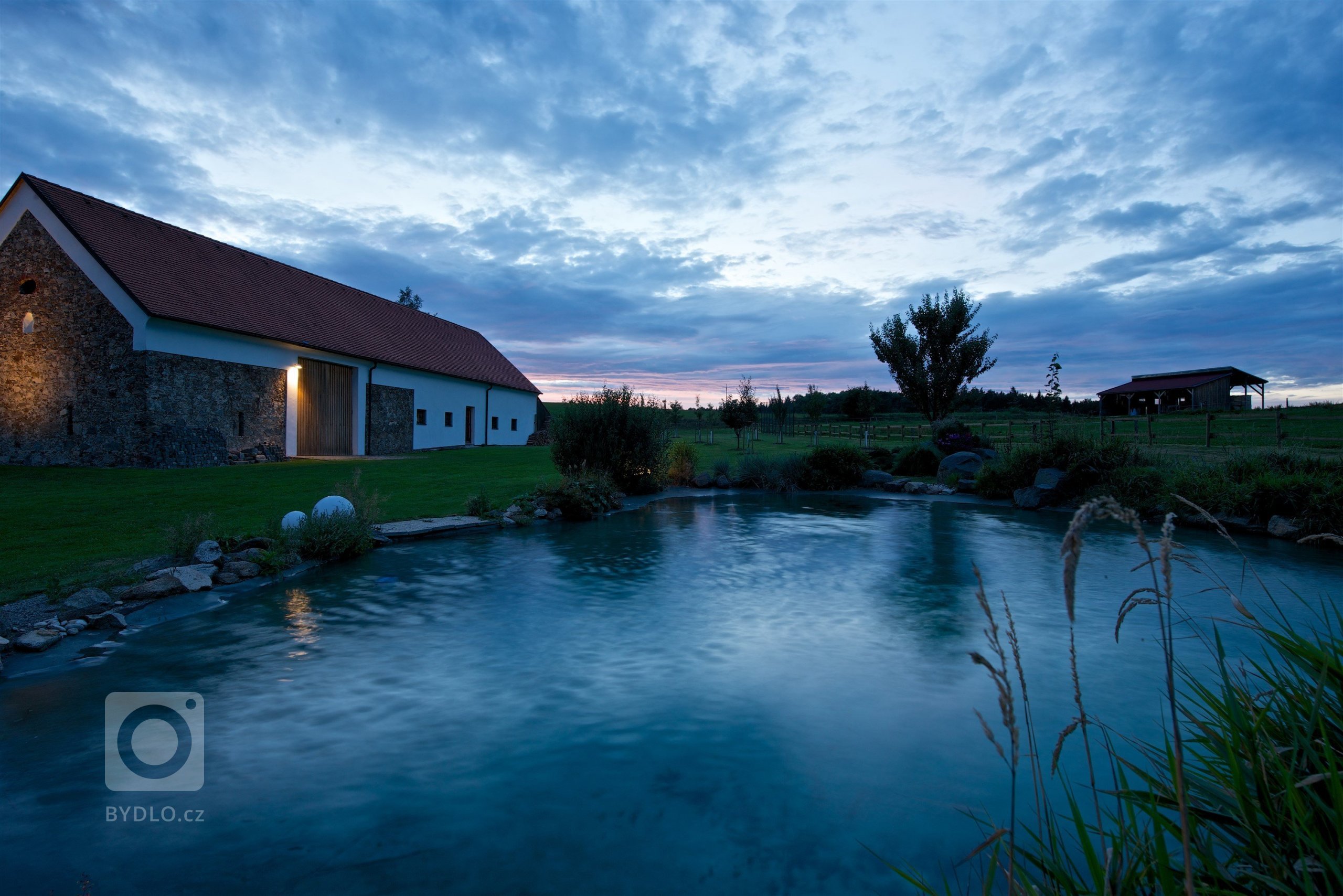 Historie tohoto statku u Písku sahá hluboko do minulosti a je nádherným příkladem, jak lze pečovat o rodinnou tradici.&nbsp;Dnes už byste neuvěřili, že tohle…