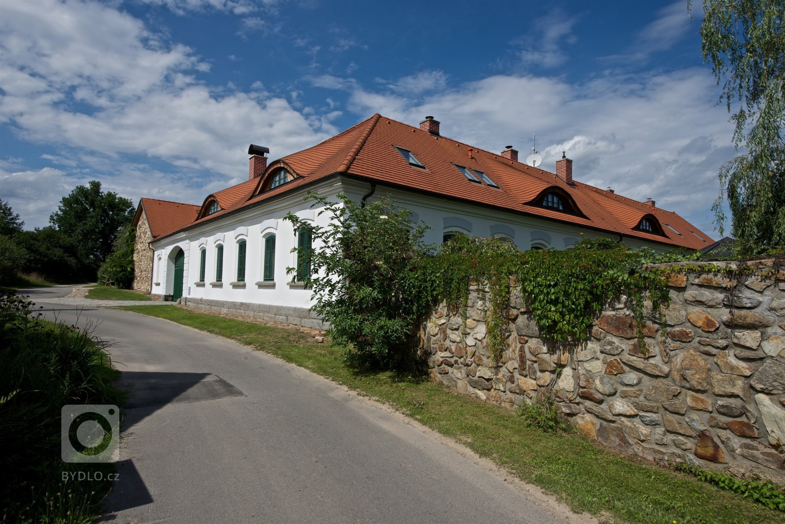 Historie tohoto statku u Písku sahá hluboko do minulosti a je nádherným příkladem, jak lze pečovat o rodinnou tradici.&nbsp;Dnes už byste neuvěřili, že tohle…