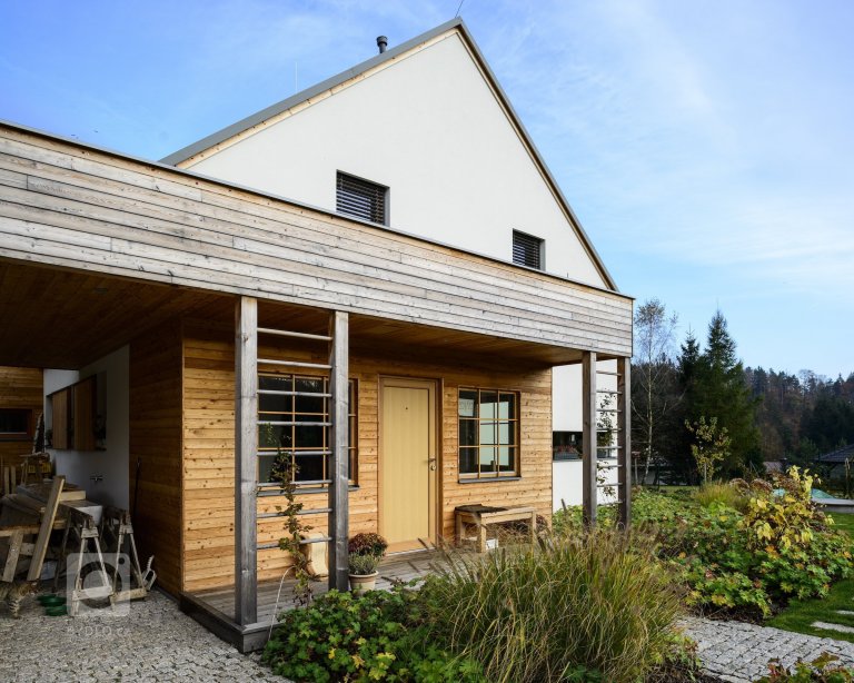 add picture to album