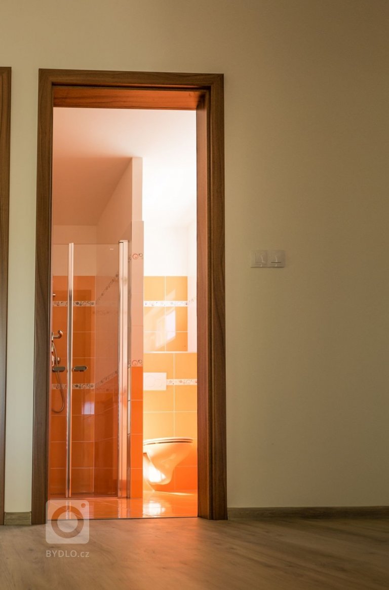 Dřevostavbu o zastavěné ploše 54m2 a půdorysu 6x9m jsme letos v&nbsp;létě postavili v&nbsp;obci Šťáhlavy a bude využívána jako rekreační objekt. Výstavba…