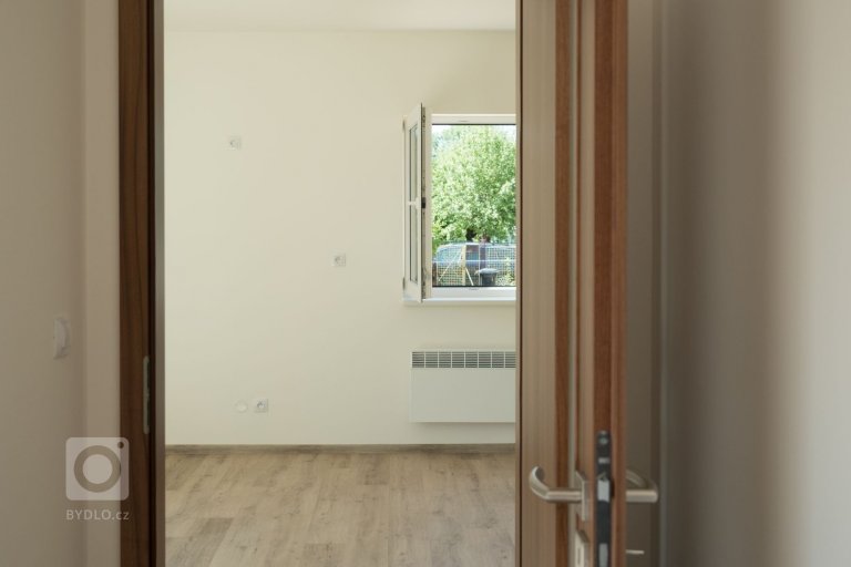 Dřevostavbu o zastavěné ploše 54m2 a půdorysu 6x9m jsme letos v&nbsp;létě postavili v&nbsp;obci Šťáhlavy a bude využívána jako rekreační objekt. Výstavba…