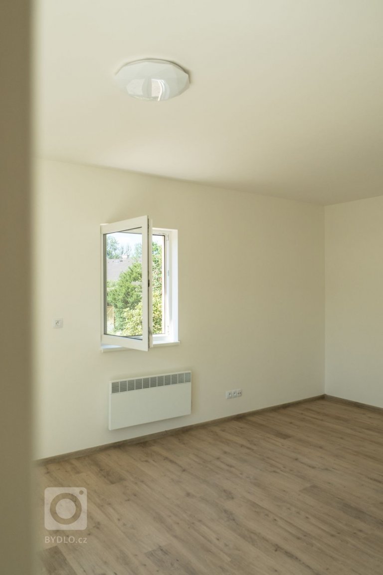 Dřevostavbu o zastavěné ploše 54m2 a půdorysu 6x9m jsme letos v&nbsp;létě postavili v&nbsp;obci Šťáhlavy a bude využívána jako rekreační objekt. Výstavba…