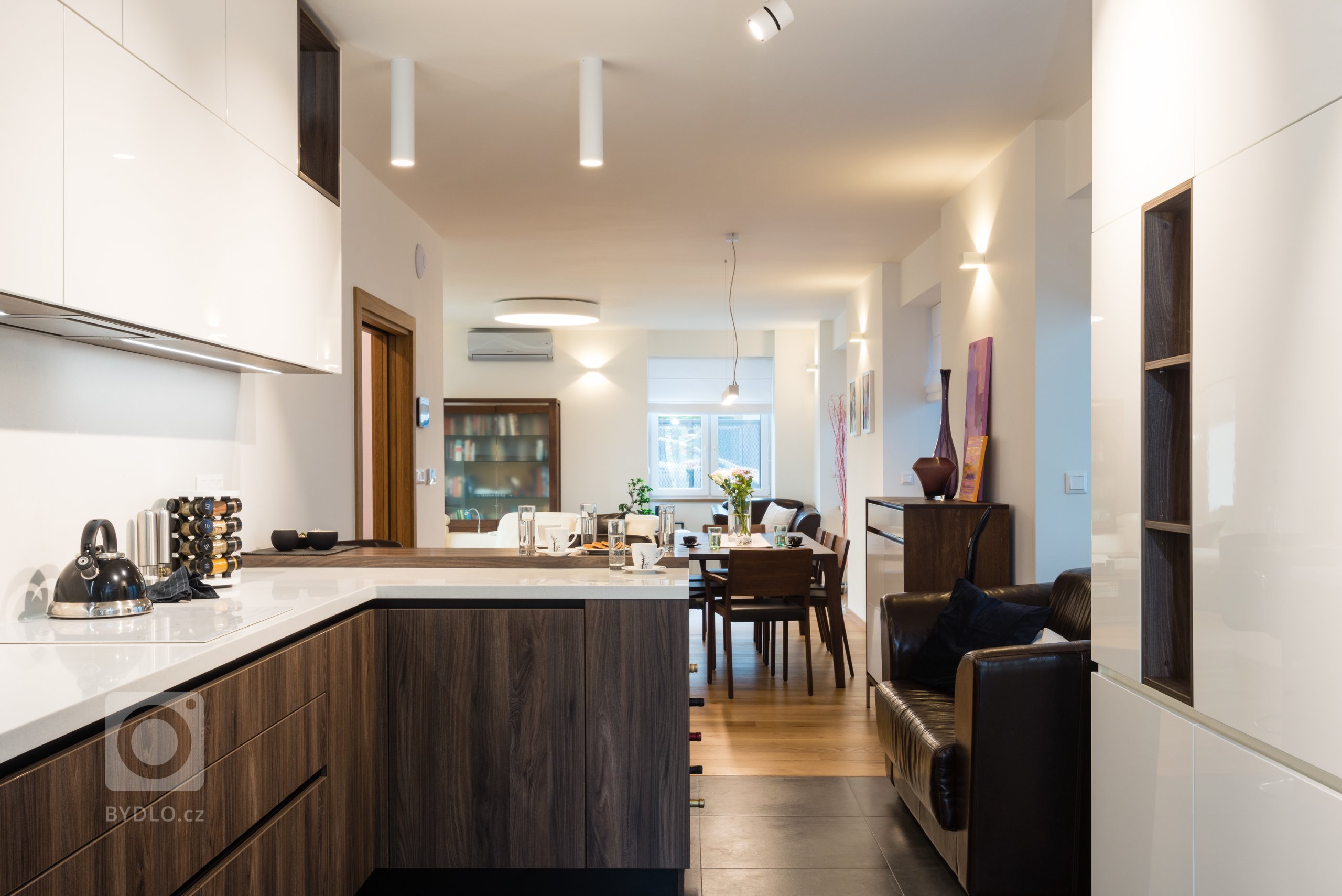 Návrh a realizácia FHA - FullHouse Architecture - naša ďalšia úspešná realizácia interiéru rekonštruovaného rodinného domu v Bratislave. Majiteľom prajeme…