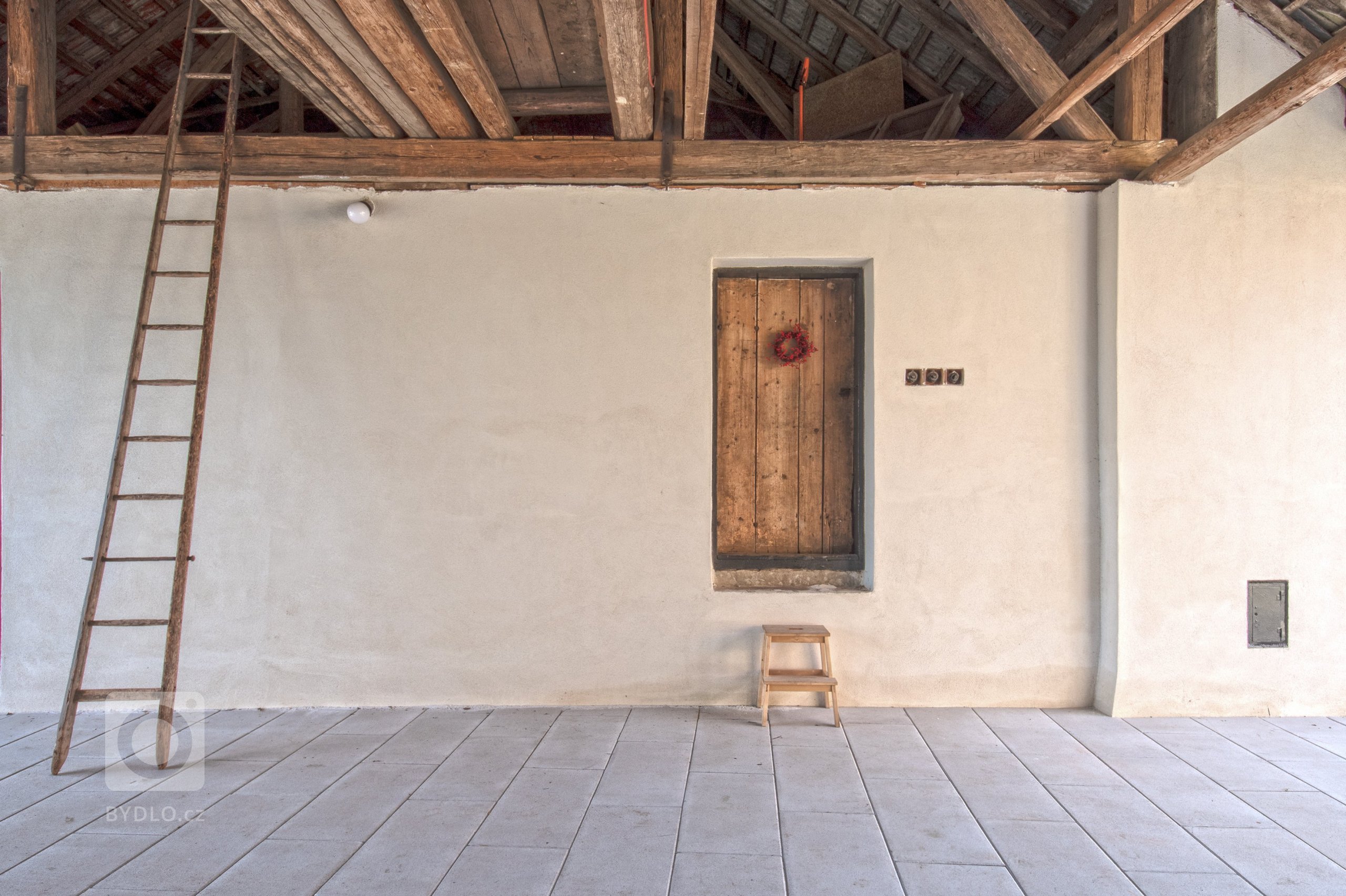 Stará usedlost v Oboře u Boskovic získá nastěhováním mladého páru nejen nové obyvatele, ale i novou náplň. Rekonstrukce stávající bytové jednotky se odkládá na…