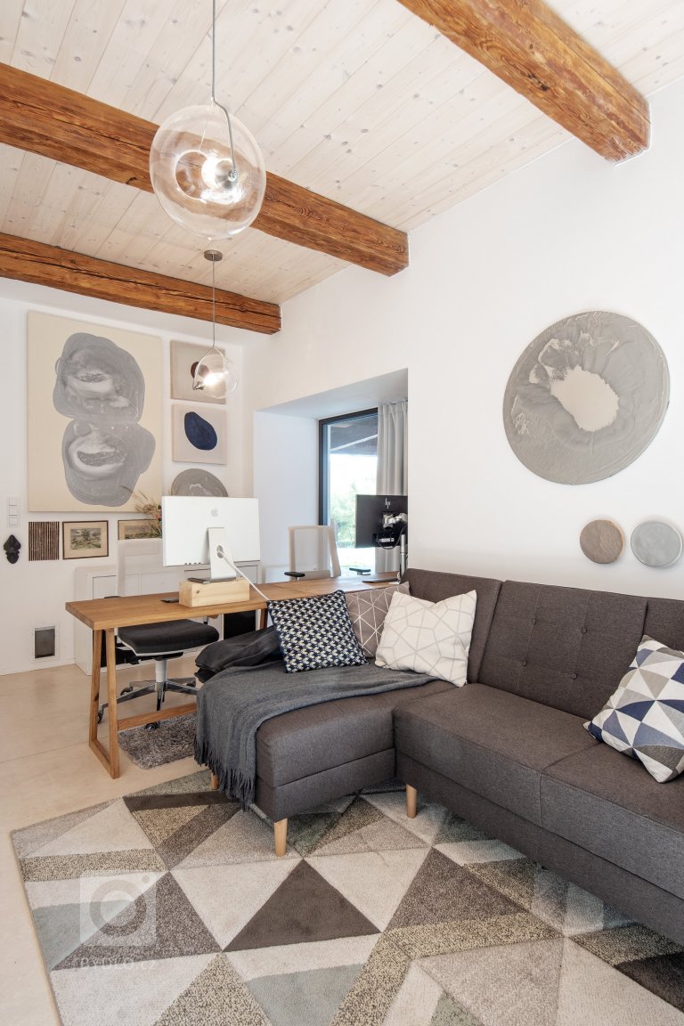 add picture to album