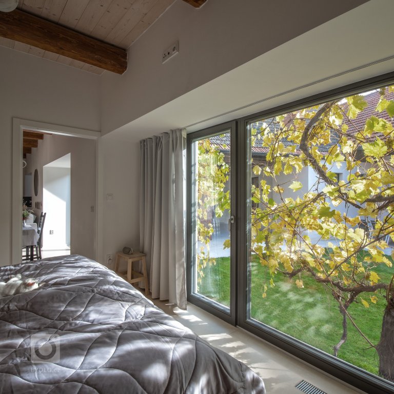 add picture to album