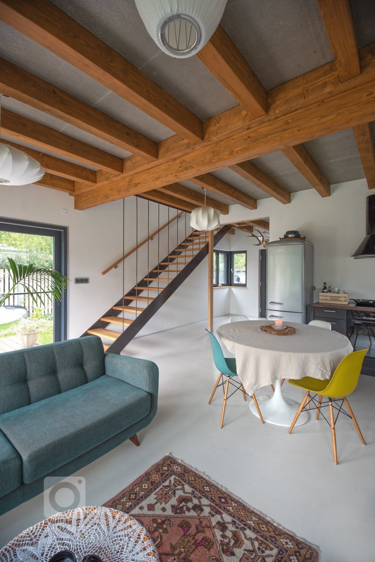 add picture to album